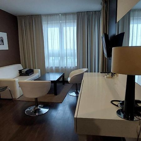Apartament 2 Pokojowy Prywatny Z Aneksem Kuchennym W Hotelu Diva โควอบเซก ภายนอก รูปภาพ